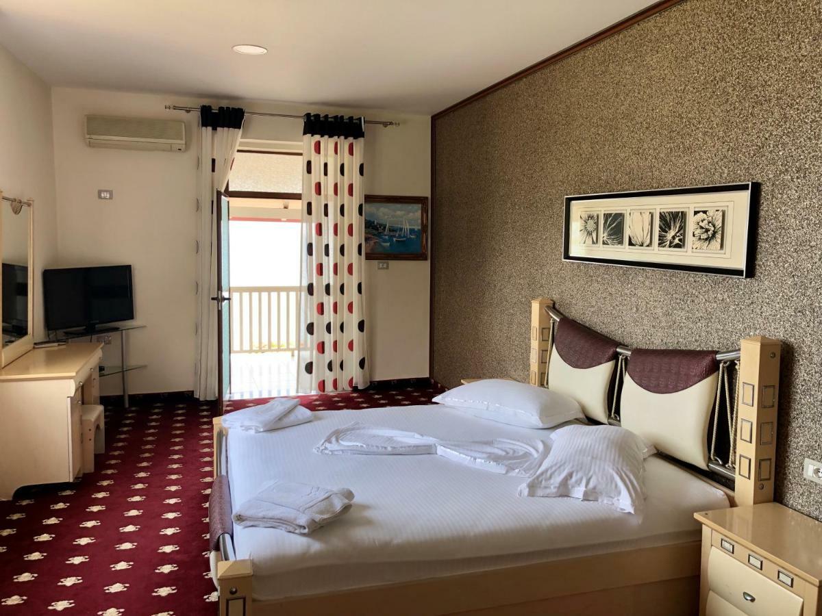 Queen Vasilika Hotel Dhërmi Eksteriør billede